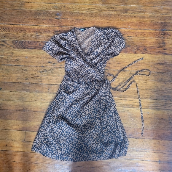 Madewell Leopard Print Wrap Dress | Size Small | EUC - Picture 7 of 7